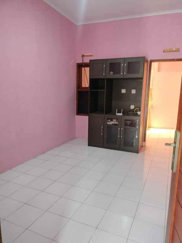 dijual rumah villa cilame regency