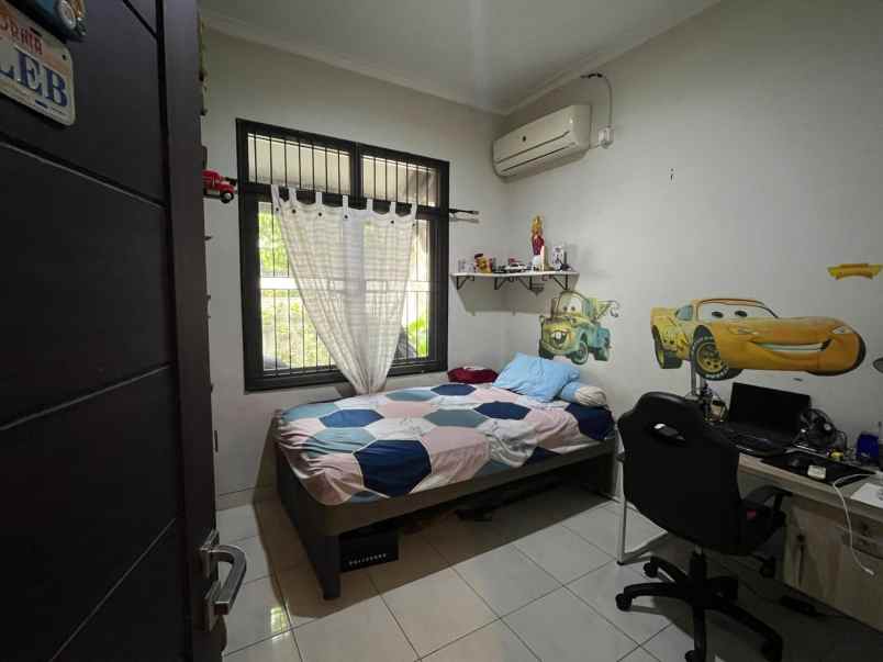 dijual rumah villa melati mas nyaman untuk tinggal