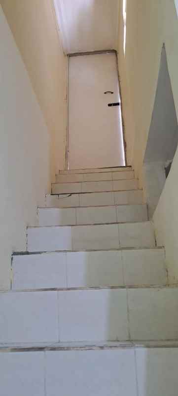 dijual rumah wiguna regency dekat merr