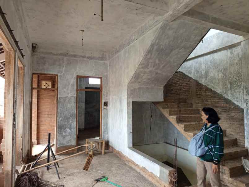 dijual tanah caturtunggal depok