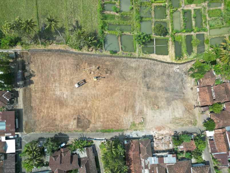 dijual tanah gedongan utara lampu merah