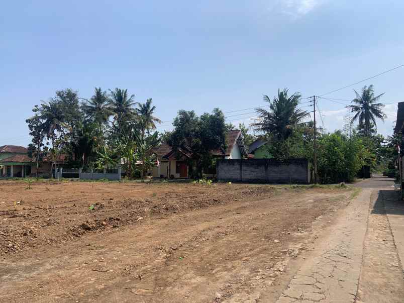 dijual tanah gedongan utara lampu merah