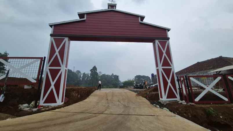 dijual tanah jalan ciburayut cigombong