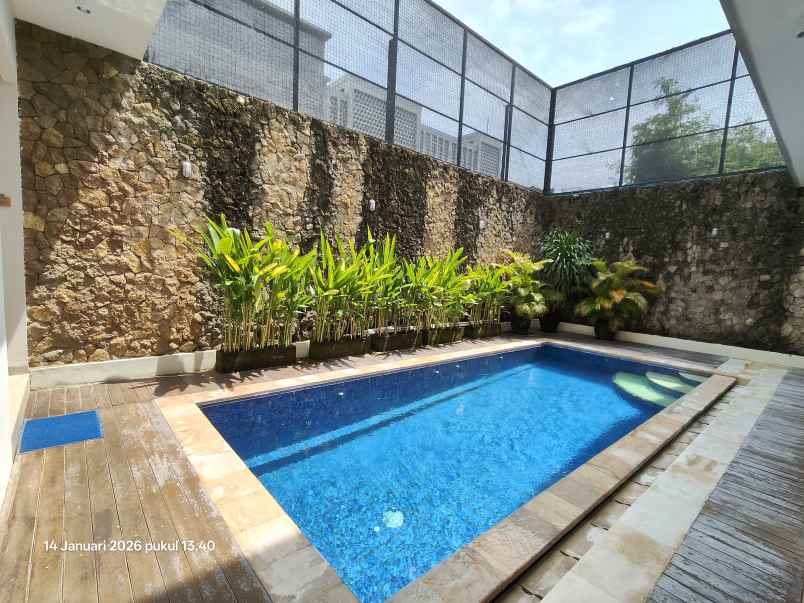 dijual villa canggu badung bali