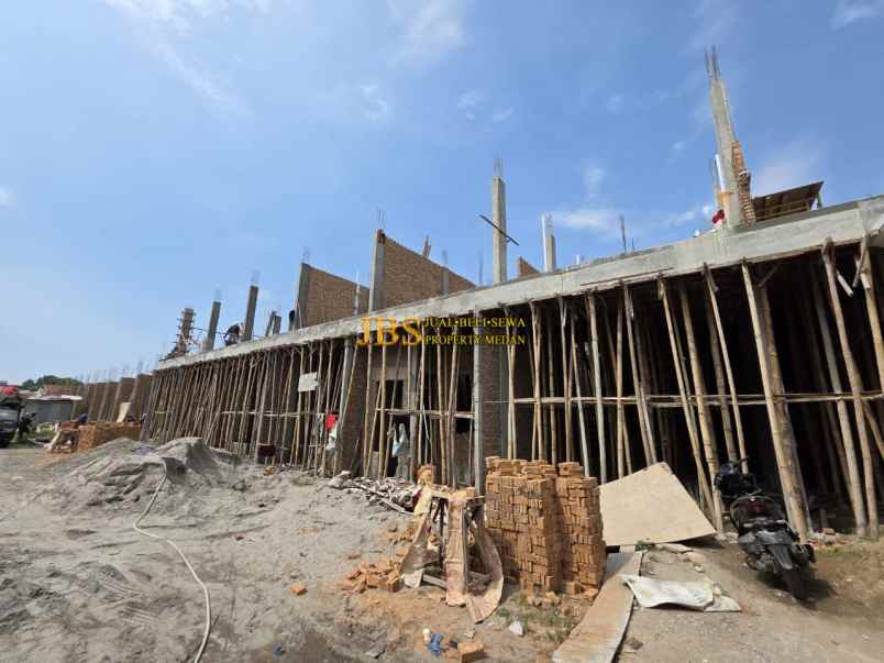 dijual villa de castillo residence 2