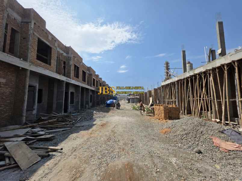 dijual villa de castillo residence 2