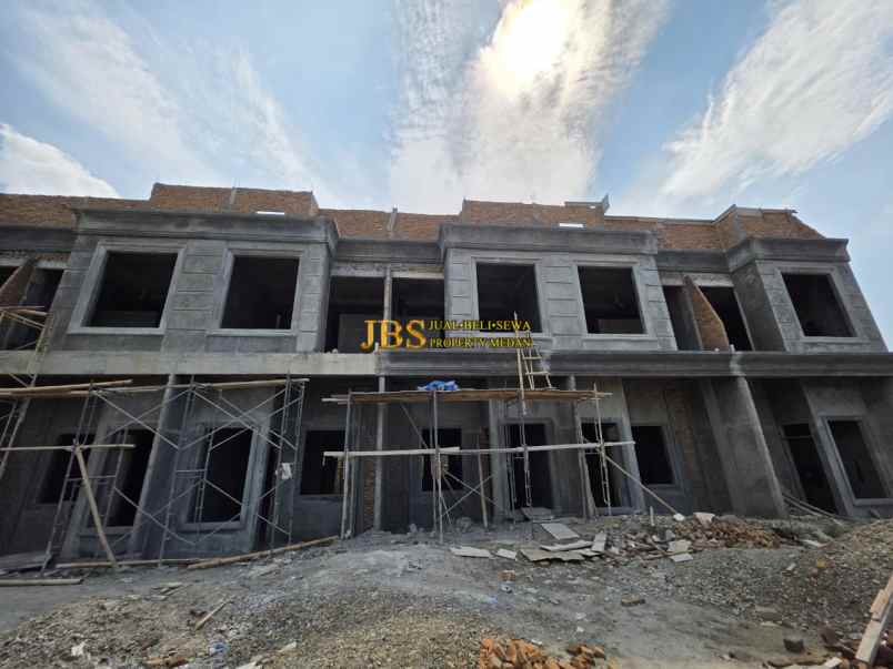 dijual villa de castillo residence 2