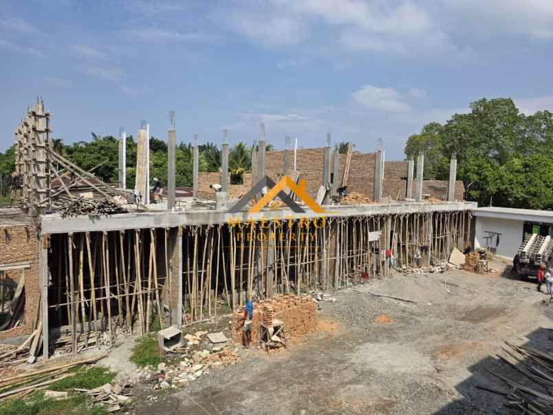 dijual villa de castillo residence