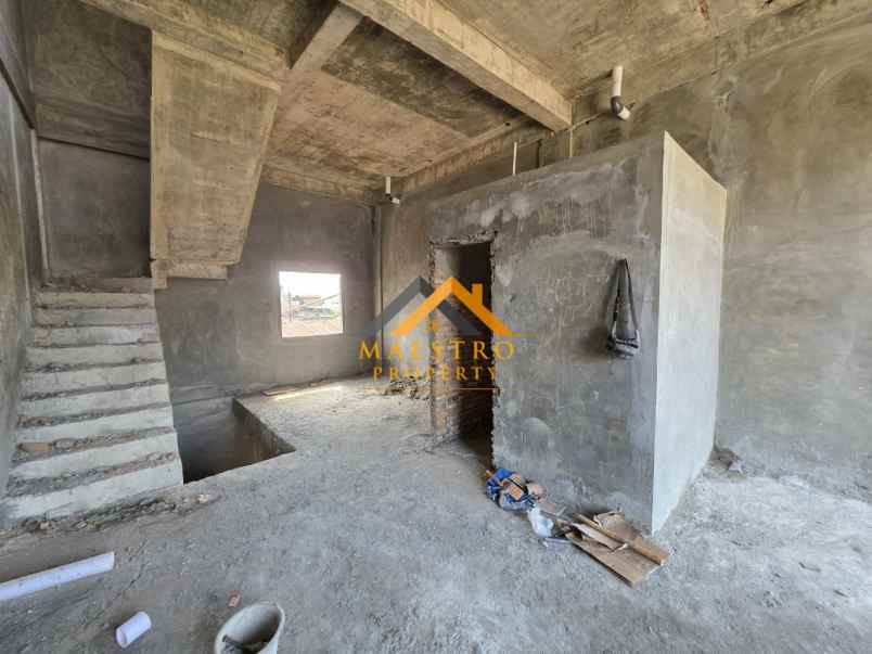 dijual villa de castillo residence