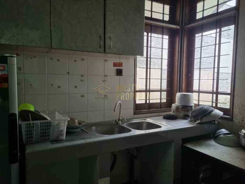 dijual villa hargobinangun