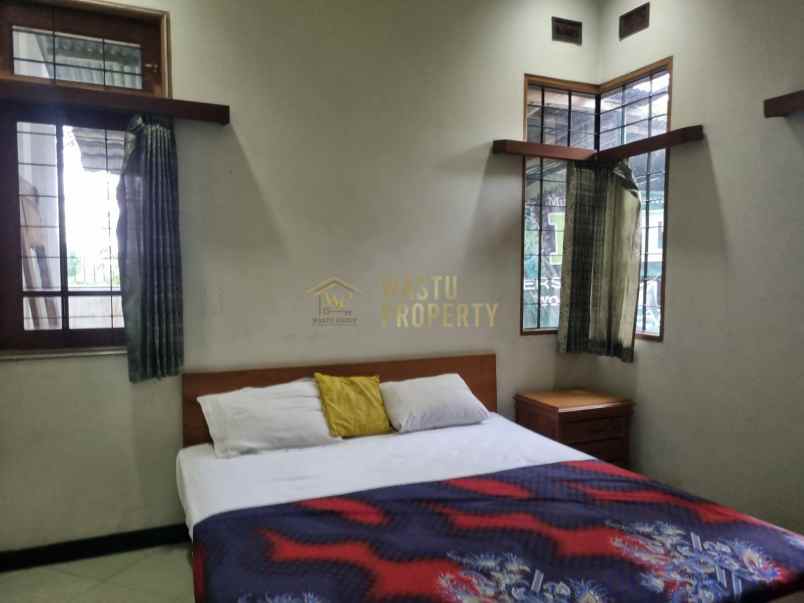 dijual villa hargobinangun