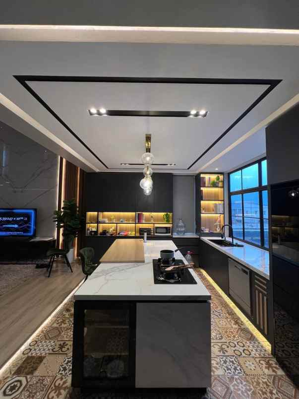 dijual villa mewah di kota batu