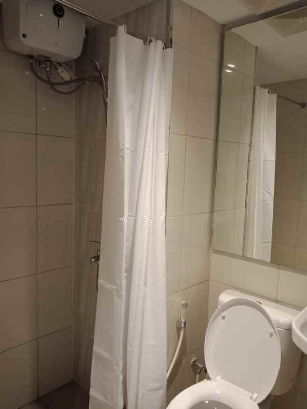 disewakan apartemen apartemen tanglin pakuwon