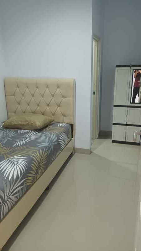 disewakan kamar kost putri teluk gong bangunan baru