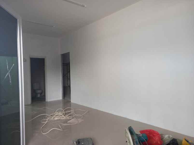disewakan ruko gudang kantor kawasan industri green