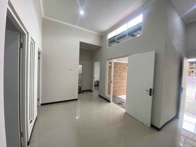 disewakan rumah alana cemandi tahap 5