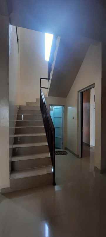 disewakan rumah gading griya lestari