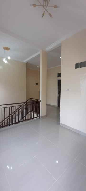 disewakan rumah gading griya lestari