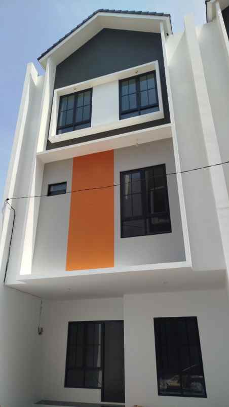 disewakan rumah jati padang jakarta selatan