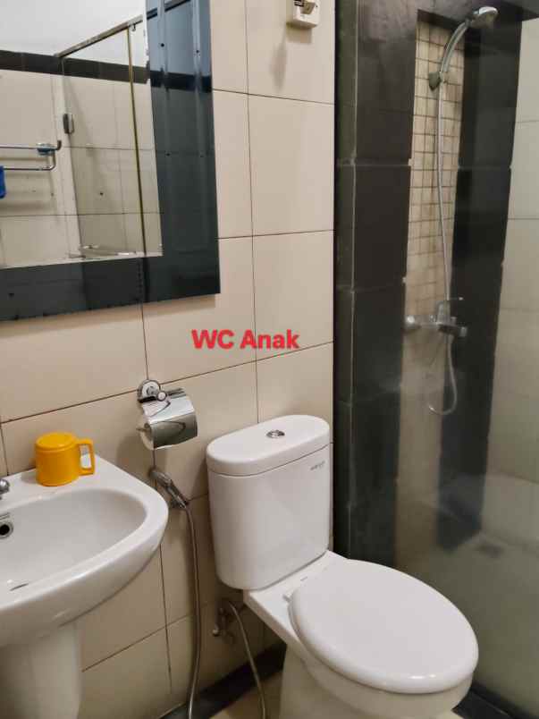 disewakan rumah jl raya kebayoran baru
