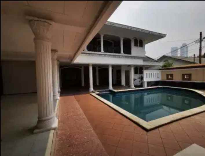 disewakan rumah menteng dalam