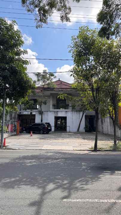 disewakan rumah raya dharmahusada