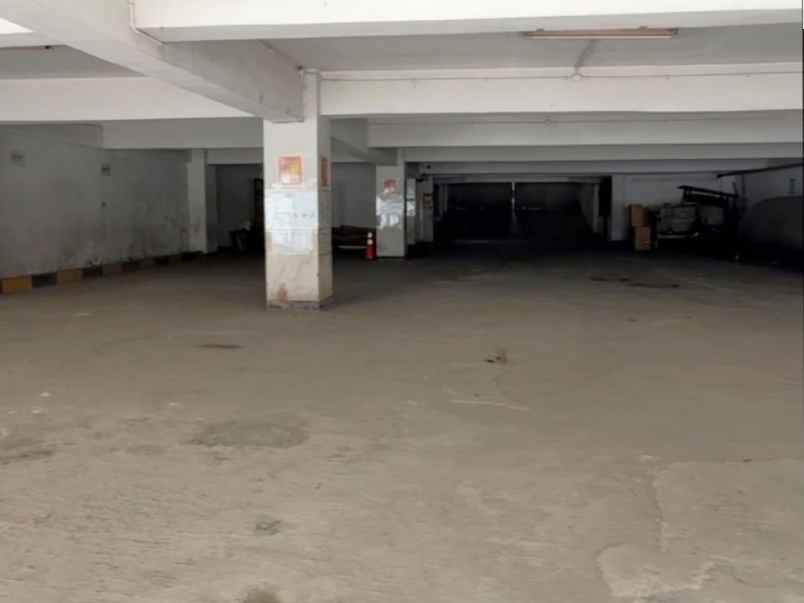 gedung kantor kebon sirih menteng jakarta selatan