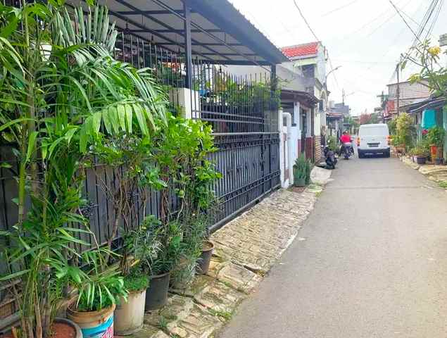 jl menteng wadas selatan 2 lantai ami