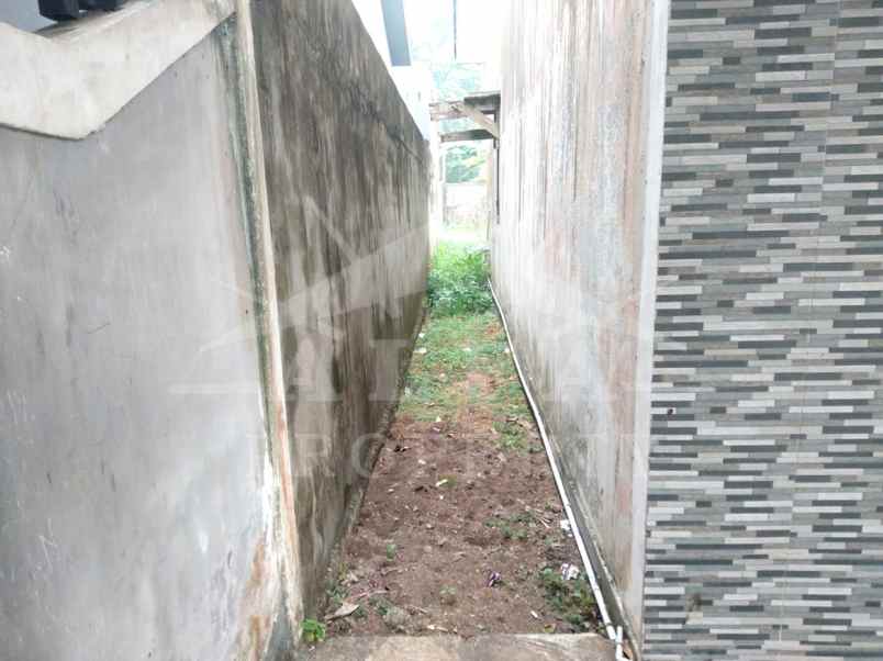 jual cepat rumah tengah kota dekat mall sekolah