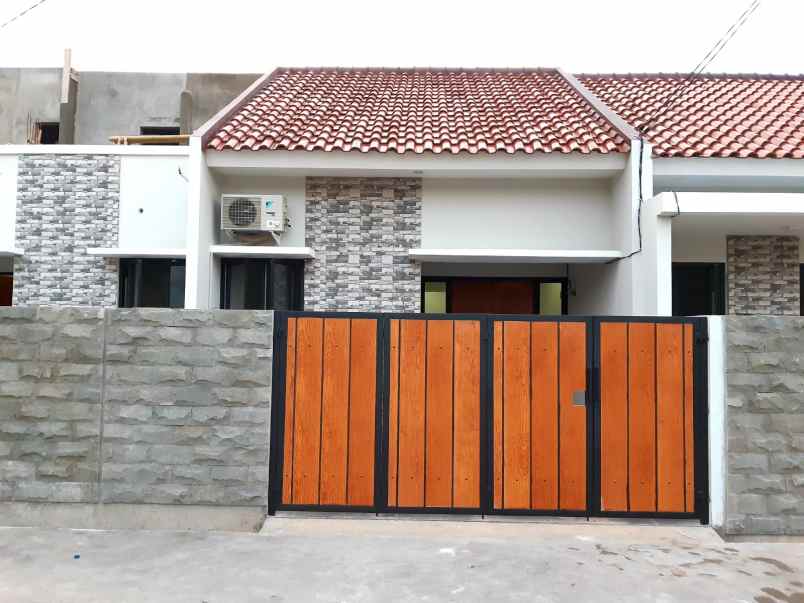 jual murah rumah 1 lantai di bambu apus jakarta timur