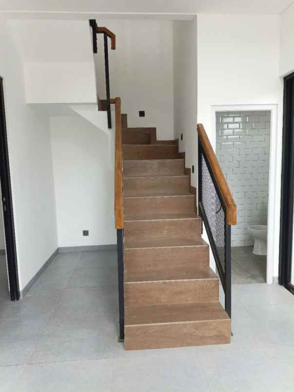 jual rumah di pusat kota bekasi