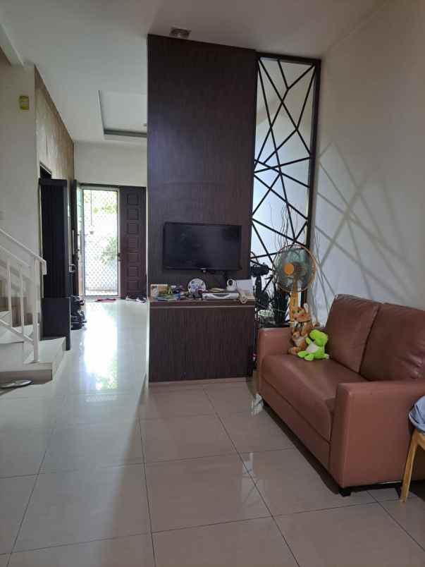 jual rumah semi furnished citra garden 2 jak bar