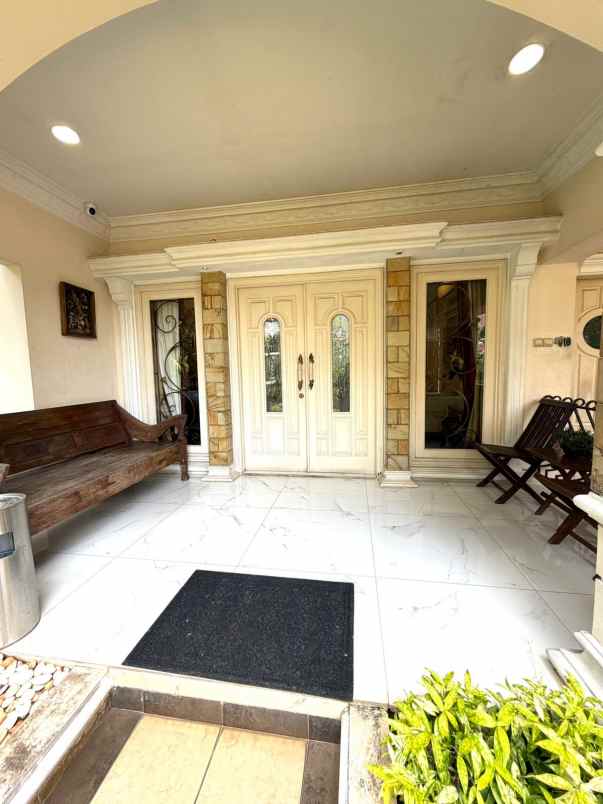 jual rumah semi furnished puri sriwedari cibubur