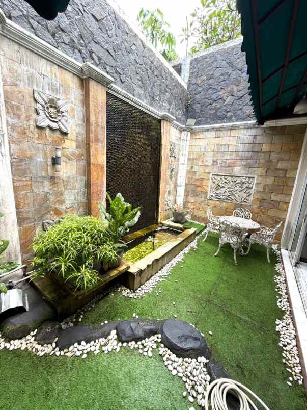 jual rumah semi furnished puri sriwedari cibubur