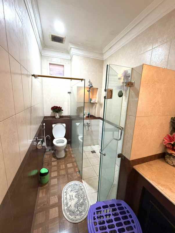 jual rumah semi furnished puri sriwedari cibubur