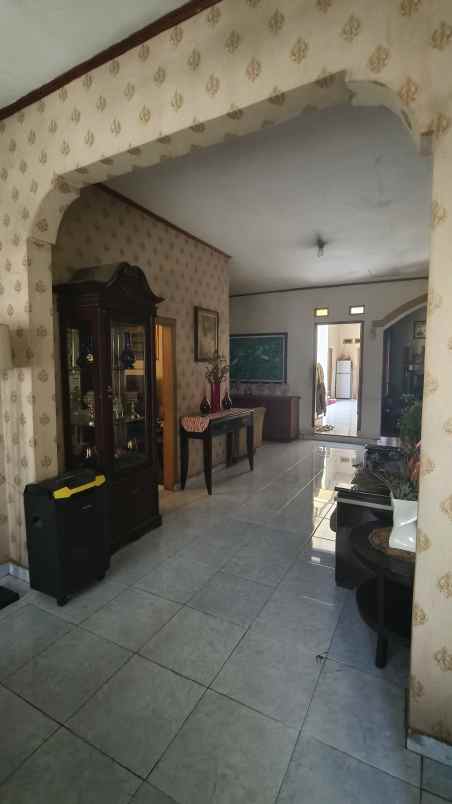 jual rumah strategis tepat sebrang jalan raya