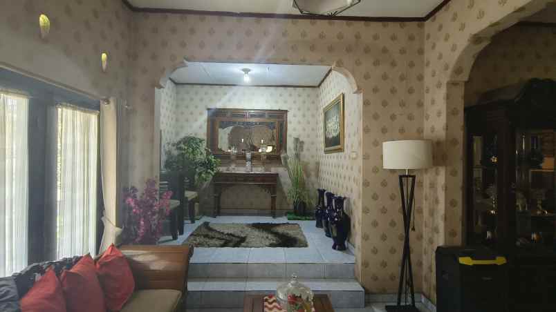 jual rumah strategis tepat sebrang jalan raya