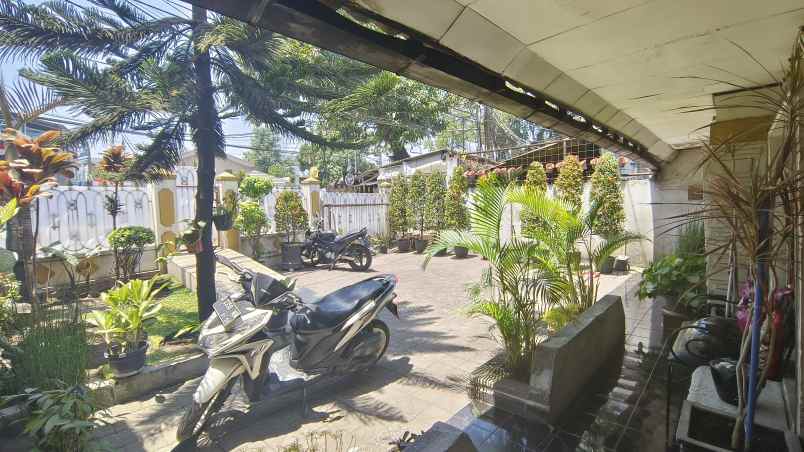 jual rumah strategis tepat sebrang jalan raya