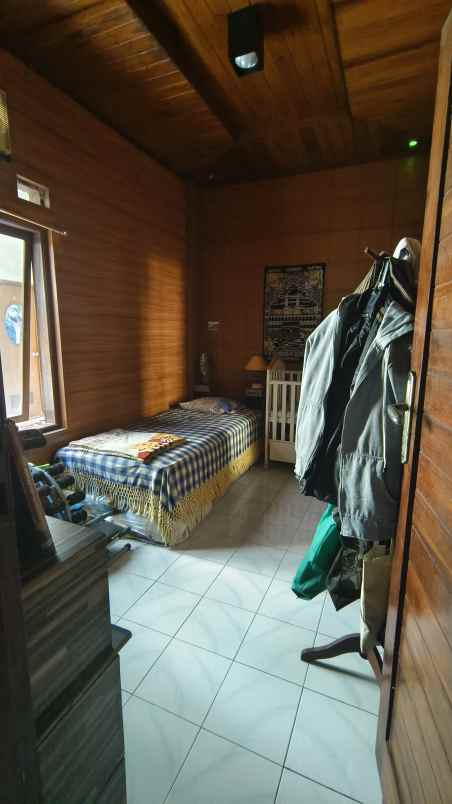 jual rumah strategis tepat sebrang jalan raya