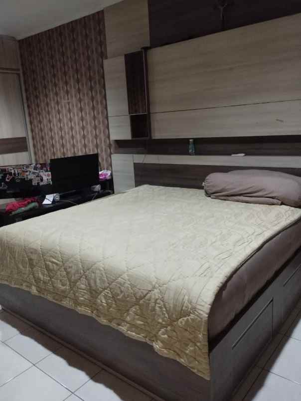 jual rumah taman palem lestari jak bar