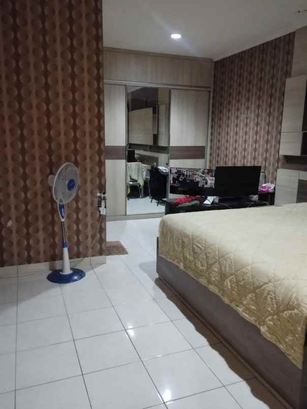jual rumah taman palem lestari jak bar