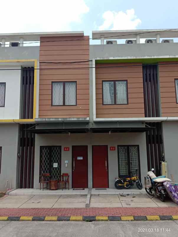 kost jl galuh mas karawang barat