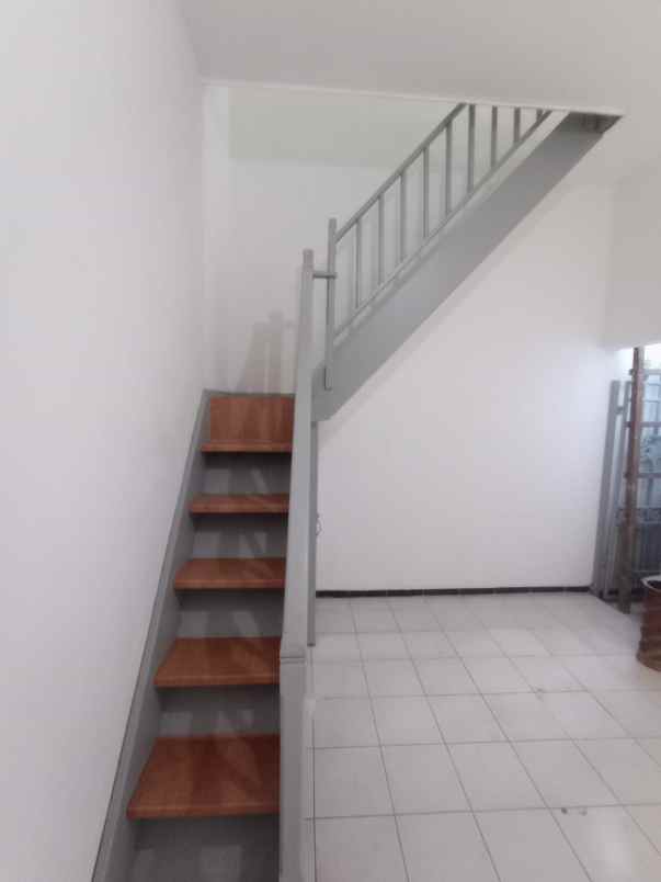 kost sangat komersial dekat uksw salatiga