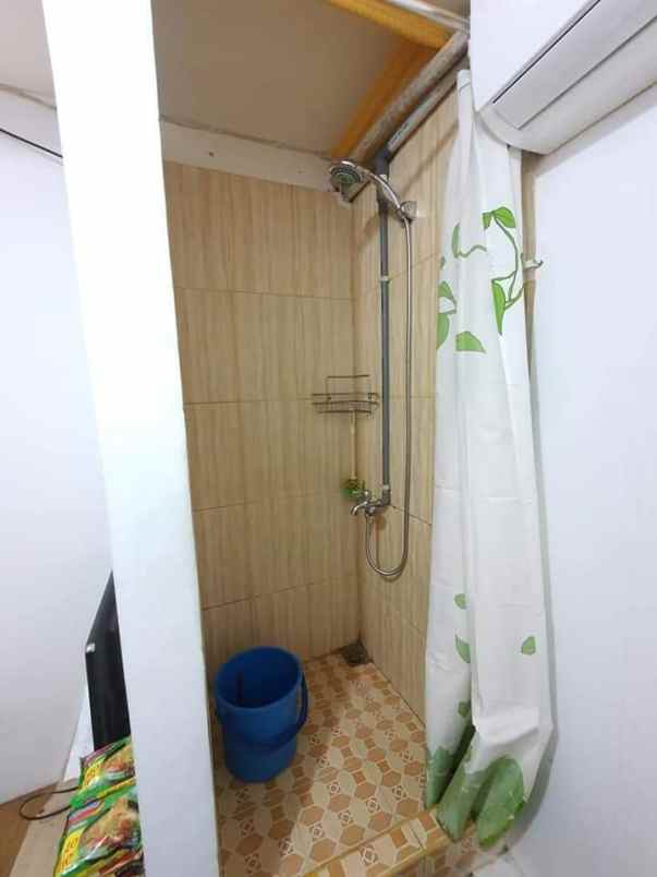 kost senen jakarta pusat
