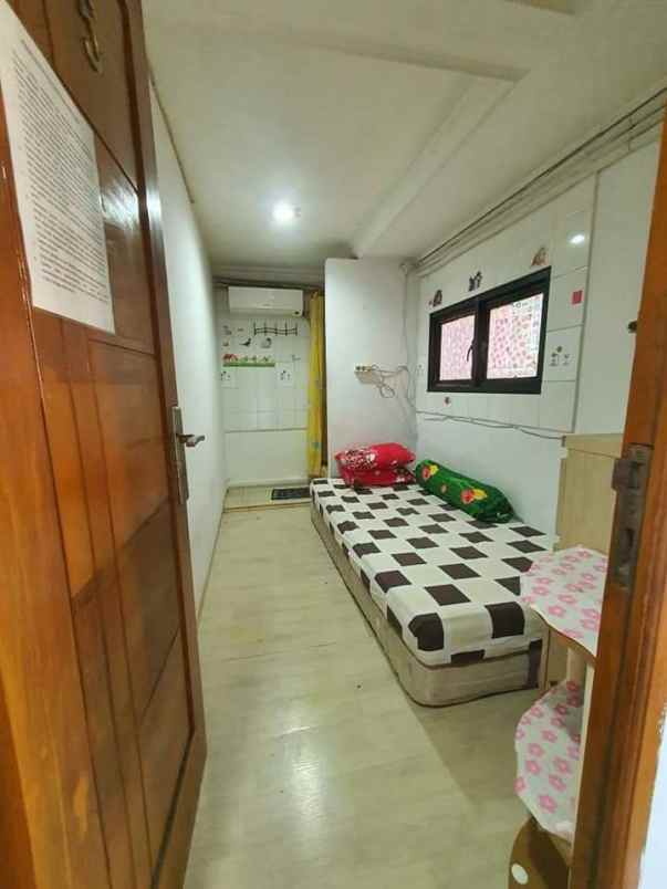 kost senen jakarta pusat