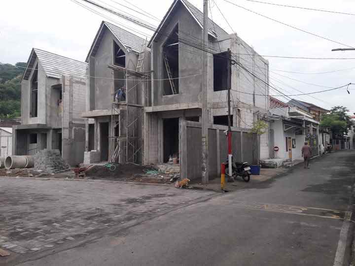 perumahan cluster capital house