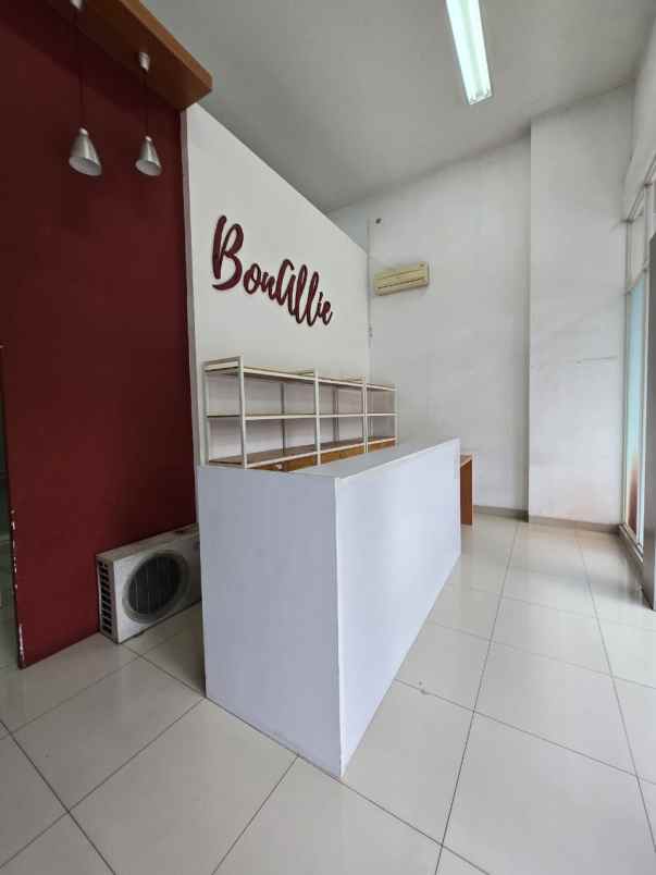 ruko 4 lantai di topaz commercials summarecon bekasi