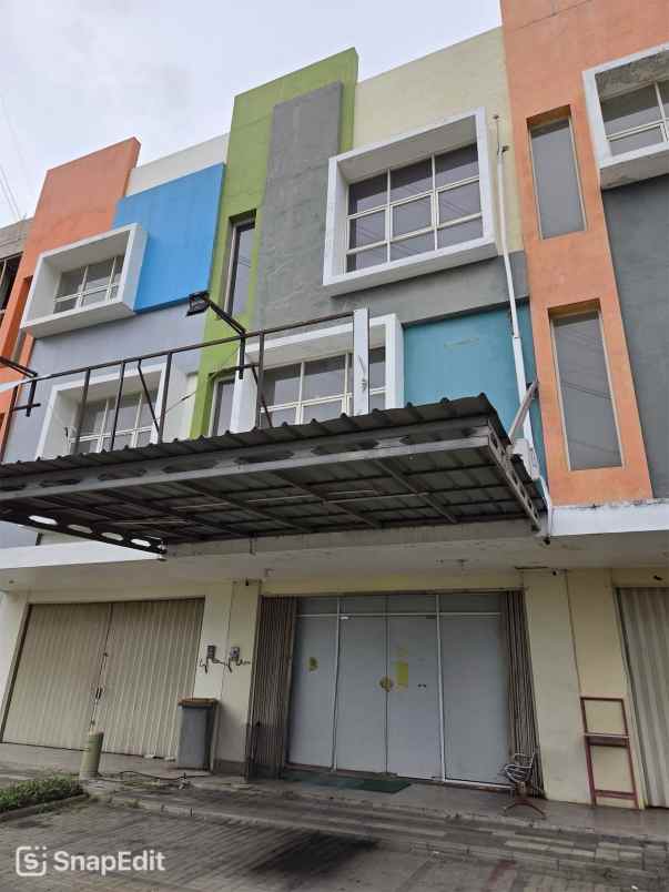 ruko bagus disewakan di arana harapan indah bekasi