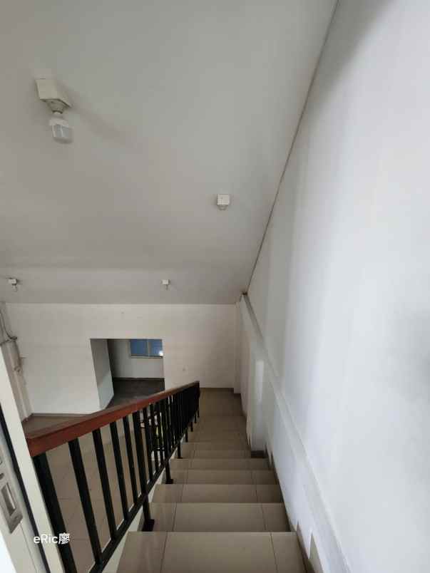 ruko bagus disewakan di arana harapan indah bekasi