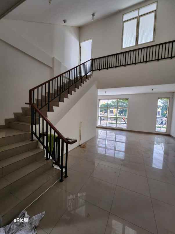 ruko bagus disewakan di arana harapan indah bekasi